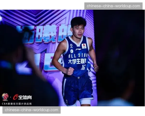 【2026年4月CBA联赛·人物动态·转会官方：前NBA后卫林书豪以训练师身份加盟北京控股教练组
