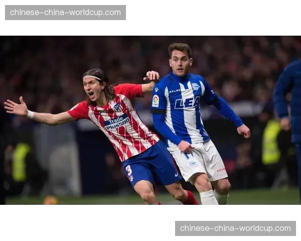 比利亚雷亚尔4-2阿拉维斯，索尔洛特上演帽子戏法